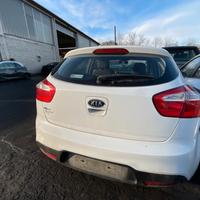 RICAMBI VARI POSTERIORE KIA RIO 2010