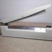 Termosaldatrice / confezionatrice da banco 30cm