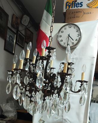 lampadario   in bronzo e cristallo di Boemia