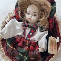 Bambola porcellana Capodimonte 