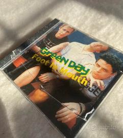 Green Day - Foot in mount