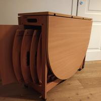 Tavolo Foppapedretti Pegaso con 4 sedie Moon