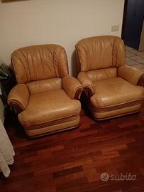 Due poltrone in pelle
