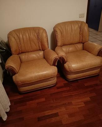 Due poltrone in pelle