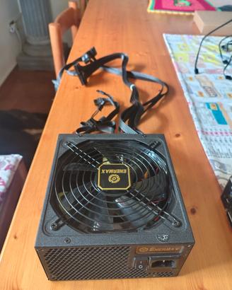 Enermax Revolution X’t 730W – 80+ Gold, semi-modul