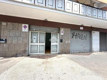 NEGOZIO A ROMA