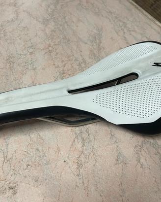 Sella specialized phenom expert 143mm