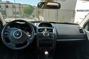 auto  Renault 
