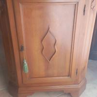 Angoliera in noce chiaro