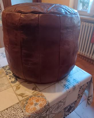 pouf in pelle