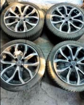 Cerchi  più gomme