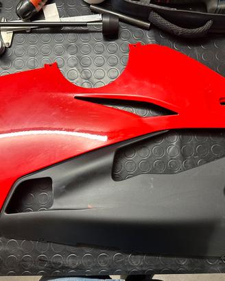 Vasca sx ducati panigale v4 per scarico akrapovic