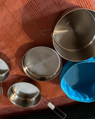 Set di pentole da campeggio