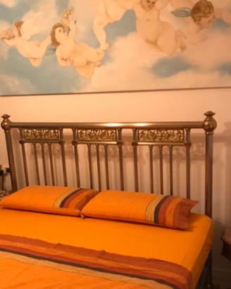 Letto matrimoniale in acciaio