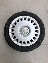 4 Cerchi originali VW POLO 15” con gomme invernali