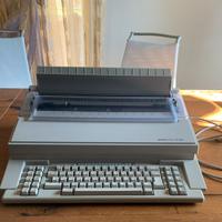 Macchina da scrivere elettronica Olivetti ET 116