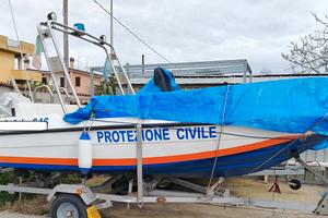 BARCA OPEN   COMPLETA DI MOTORE 40CV