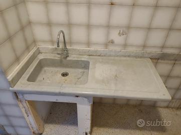 Acquaio marmo con gocciolatoio (prof 60)