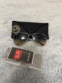 Occhiali da sole Ray-Ban Aviator argento