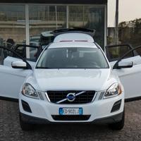 Volvo XC 60 XC60 2.4 D 175 CV FWD Geartronic Kinet