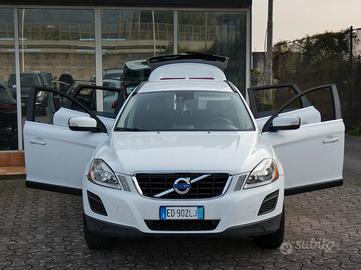 Volvo XC 60 XC60 2.4 D 175 CV FWD Geartronic Kinet
