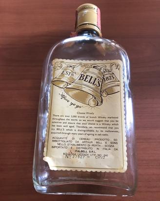 Bottiglia vuota  bell’s old schitch whiski extra