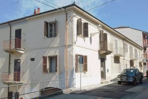 CASA INDIPENDENTE A FRASSINELLO MONFERRATO