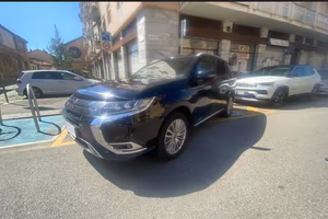 Mitsubishi Outlander 2.4 PHEV #50018