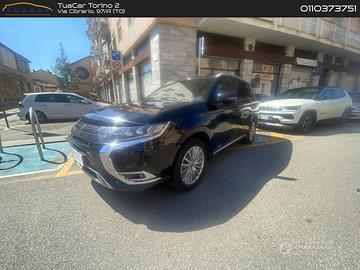 Mitsubishi Outlander 2.4 PHEV #50018