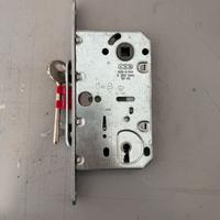 Serratura porta battente cromo satinato AGB