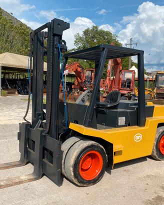 CARRELLO ELEVATORE OM DI60C