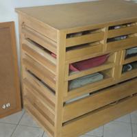 Cassettiere multi cassetti marrone chiaro