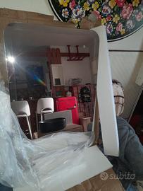 Specchio  in vetro  led integrato  pulsante touch