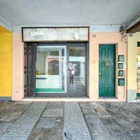 NEGOZIO A CASTELLEONE