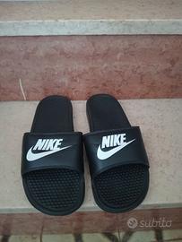 Ciabatte Nike numero 45 Usate ma in buone condizi