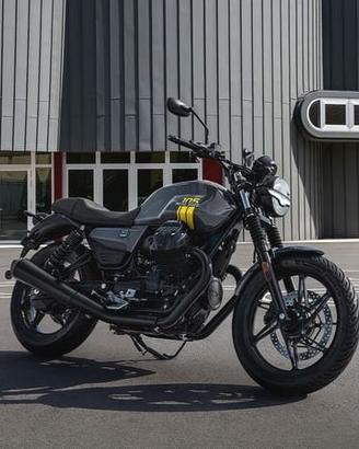 Moto Guzzi V7 V STONE 105TH - PRONTA CONSEGNA...