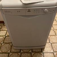 Lavastoviglie Indesit IDL61 + trasporto