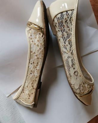 scarpe ballerine con pizzo