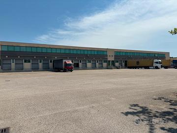 Matera, zona La Martella, capannone 5000 mq