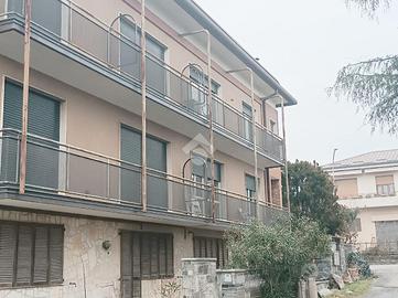 3 LOCALI A LENTATE SUL SEVESO