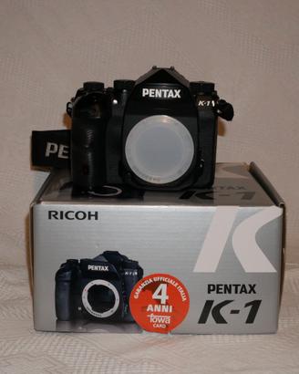 PENTAX K-1 completa di obiettivo Pentax 28-105 F3,