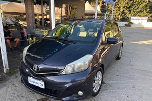 Toyota Yaris 1.4 D-4D 5 porte Lounge