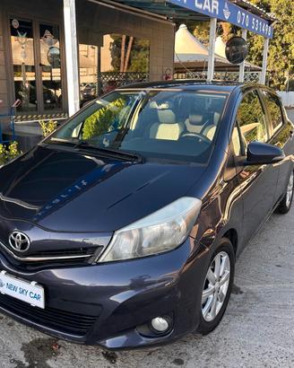 Toyota Yaris 1.4 D-4D 5 porte Lounge
