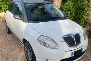 Ypsilon 1.3 MTJ 105 CV Sport MomoDesign