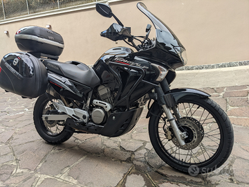 Honda Transalp 650 restyling