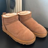 UGG Mini Originali Taglia 38