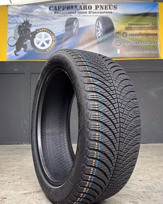 01 Gomma 215/45R17 Goodyear 4 Stagioni 90% residui