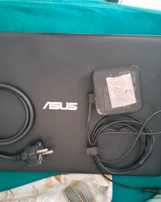 Notebook Asus 15 pollici 