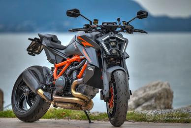 KTM 1390 Super Duk R