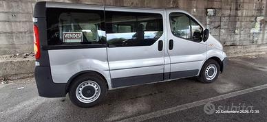 Opel Vivaro 2.0 9 posti